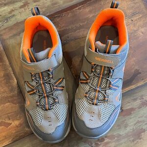 NWOT Merrell Kid’s Gray and Orange Velcro Athletic Sneakers